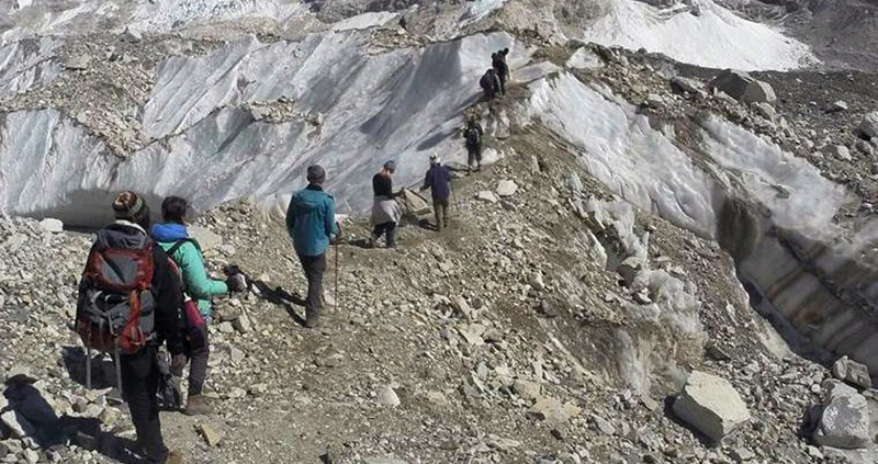 चीनले कैलाश मानसरोवर जाने पास नदिँदा २० भारतीय तीर्थयात्री सिमकोटबाट फिर्ता