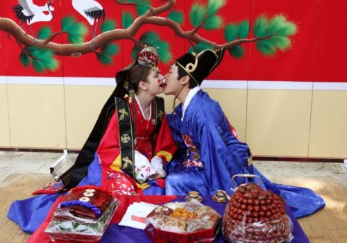 कोरियामा आर्थिक कारणले ४० प्रतिशत विवाहित जोडीले बच्चा जन्माउदैनन