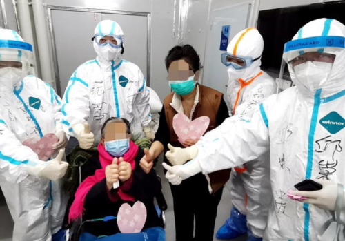 कोरोना आतंक – चीनमा ९८ बर्षीय बृद्धाको सफल उपचार
