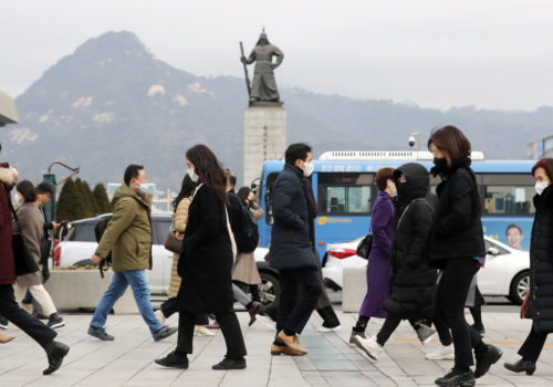 दक्षिण कोरियाले जनतालाई प्रति महिना ५० लाख तलव दिने
