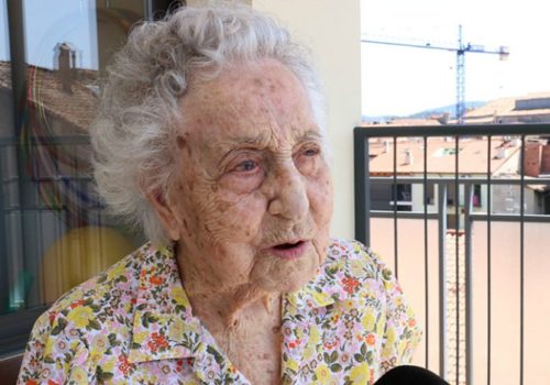 स्पेनमा ११३ वर्षीया वृद्धा कोरोनामुक्त