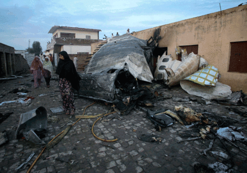 पाकिस्तानको विमान दुर्घटननामा परेका सवै १०७ जनाको मृत्यु