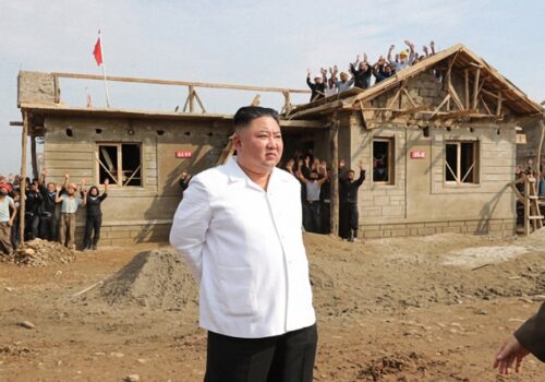 उत्तर कोरियामा  पुनर्निर्माण गरिएका ८ सय २० घर बस्नै नमिल्ने