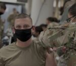 दक्षिण कोरियामा तैनाथ अमेरिकी सैनिकहरुले लगाए कोरोना बिरुद्धको खोप