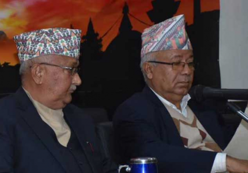 एमाले अध्यक्ष ओली र वरिष्ठ नेता नेपालबीच भेटवार्ता तयारी
